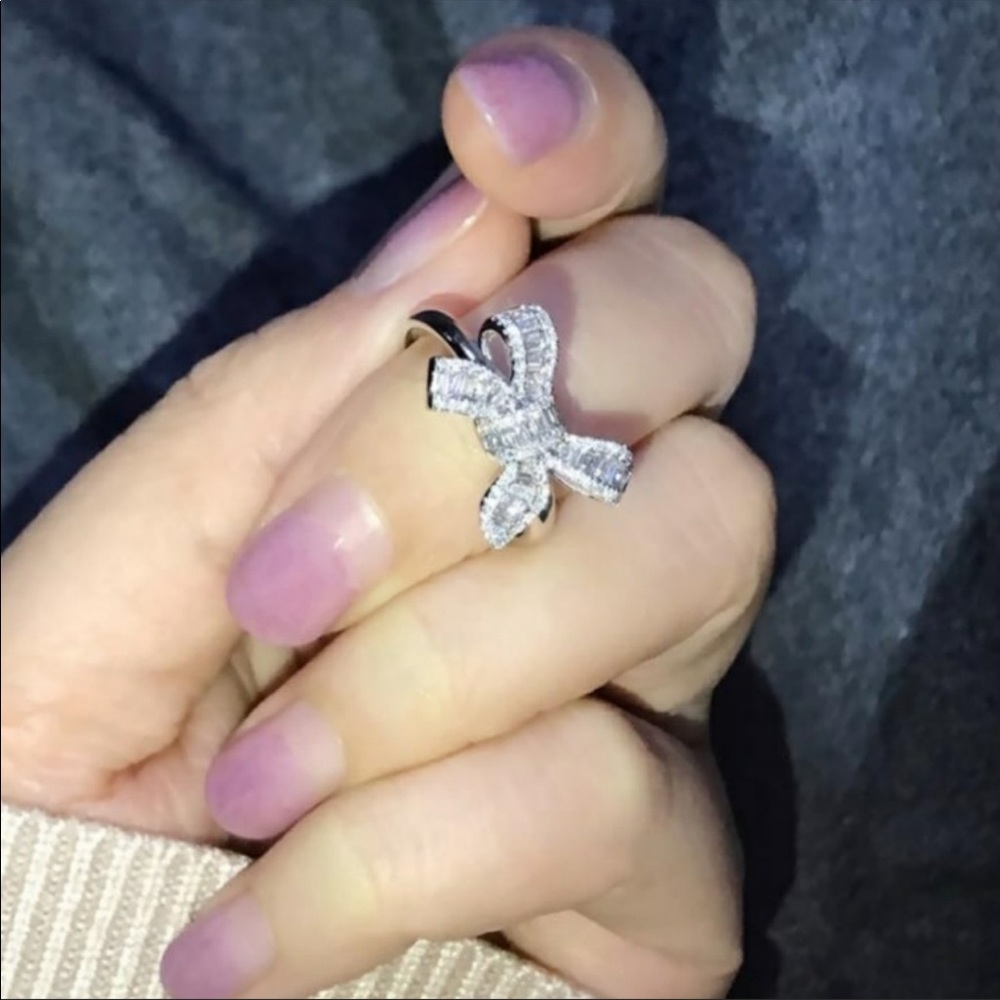 *NEW 925 STERLING SILVER DIAMOND BAGUETTE BOW RING - Picture 2 of 6